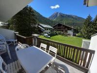 Chez Umbus, centrale e immerso nel verde, grande terrazzo - Ferienwohnung Champoluc-Champlan