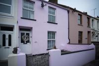 Pink Cottage - 4 Bedrooms & Hot Tub - Tenby - B&B