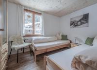 Two-Bedroom Apartment with Shower
