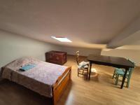 Camera Tripla Basic con Bagno in Comune
