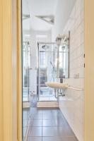 Classic Commenda - Porta Romana - 150 meters from Mangiagalli - B&B Milan