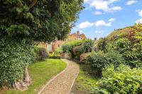Flower Cottage by Ludlow Castle with Onsite Parking - B&B Ludlow