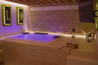 King Suite with Spa Bath