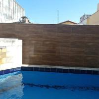 Casa em Itanhaém com 2 quartos garagem p 2 carros, churrasqueira, piscina 200 m da praia - B&B Itanhaém