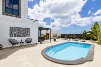 Villa Playa Blanca - Heated pool, AirCon - B&B spiaggia di Blanca