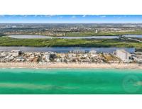 Coastal Retreat ONLY 1 block from the beach - B&B Hollywood