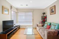 Perfectly Located Townhouse in heart of Ringwood - B&B Ringwood