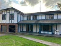 Luxury House 5 bedrooms - Ferienwohnung
