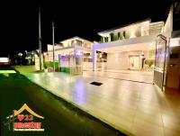 Entire home hosted by Catherine 4 bedroom House - B&B Sandakan