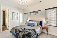 Bright 2BD 2BA Home 15 Mins to Downtown - B&B Denver