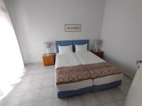 Apartamento con vistas al jardín