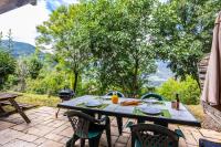 Chalet 70 m2 - Risoul Village - à 15 mn des pistes - Bed and Breakfast