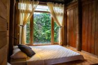 Queen Room with Garden View