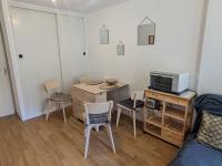 Appartement cosy 5 pers au pied des pistes, balcon et casier à skis - Chambres d'hôtes Les Adrets