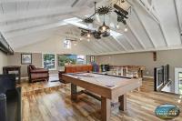 The Highland House - Heated Pool, Lake Elizabeth Dock & Sleeps 23! Perfect for families and groups - Chambres d’hôtes