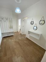 Appartamento con 2 Camere da Letto e Balcone
