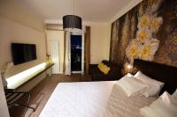 Prime City Center Apartment - Walk to All Attractions - Bed and Breakfast Belgrado