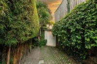 Villa Lodek Deluxe - B&B Seminyak