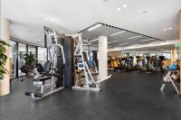 Elegant Retreat with Pool, Gym & Cinema in ACT - Chambres d’hôtes Phillip