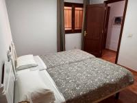 Apartamento de 2 dormitorios con balcón y vistas al mar