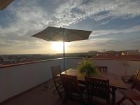 Ocean view Holiday Home - B&B Arona