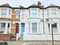 Two bedroom Flat with Private Patio in Battersea - Ferienwohnung London