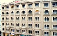 The Grande Luxury Apartments bahria town phase 4 - B&B