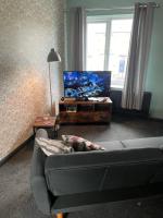 Modern Apartment Sleeps 4, Bishop Auckland & Free WiFi - Chambres d'hôtes Bishop Auckland