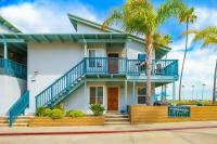Oceanfront Condo in Newport Beach with Private Balcony and Perfect Location by the Pier - B&B Newport Beach