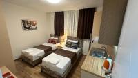 Cozy centrally located room for two 2, 10 min walk from city center - Ferienwohnung Tirana