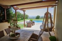 Luxury Apartment with Pool - Ferienwohnung Pallíni