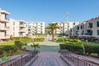 Central location - Walk to the beach, shops & dining - Ferienwohnung Las Américas
