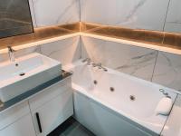Apartamento con vistas y balcón