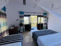 Triple Room with Mountain View