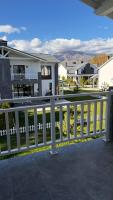 Harmony Lake House - Bed and Breakfast