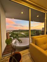 Dominique 907 Luxury Apartment - B&B