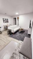 Newly Renovated One Bedroom Unit USA SIDE - B&B