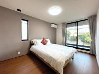 Crystal Flame Lodge Koshi 9 - B&B