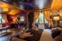 Palomino Lodge - Still Rabbit - Hot Tub - Yorkshire - B&B Selby