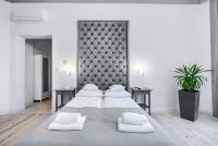 Studio Apartment with Balcony