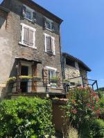 Beautiful Village House next to Garonne river! - Chambres d’hôtes Couladère
