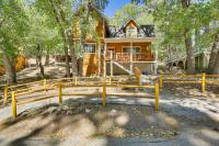 Big Bear Lake Cabin with Deck, Grill and Fireplace! - B&B Big Bear Lake