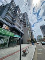 Loft na av. Meia Praia, Itapema - B&B