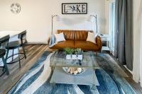 The Luxe Lakefront - B&B