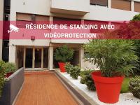 IDEAL Plein Centre - 65m2- Piscine et Garage - B&B Perpignano