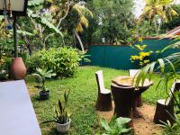 White House Weligama - B&B