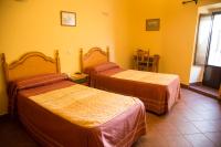 Hostal Hueso - Bed and Breakfast