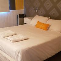 One-Bedroom Deluxe Apartment