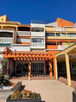 Studio avec vue sublime sur l'étang et les montagnes catalanes - B&B