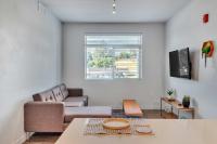 Chic and Modern Getaway with Gym 5 Min to Downtown - Ferienwohnung Boise